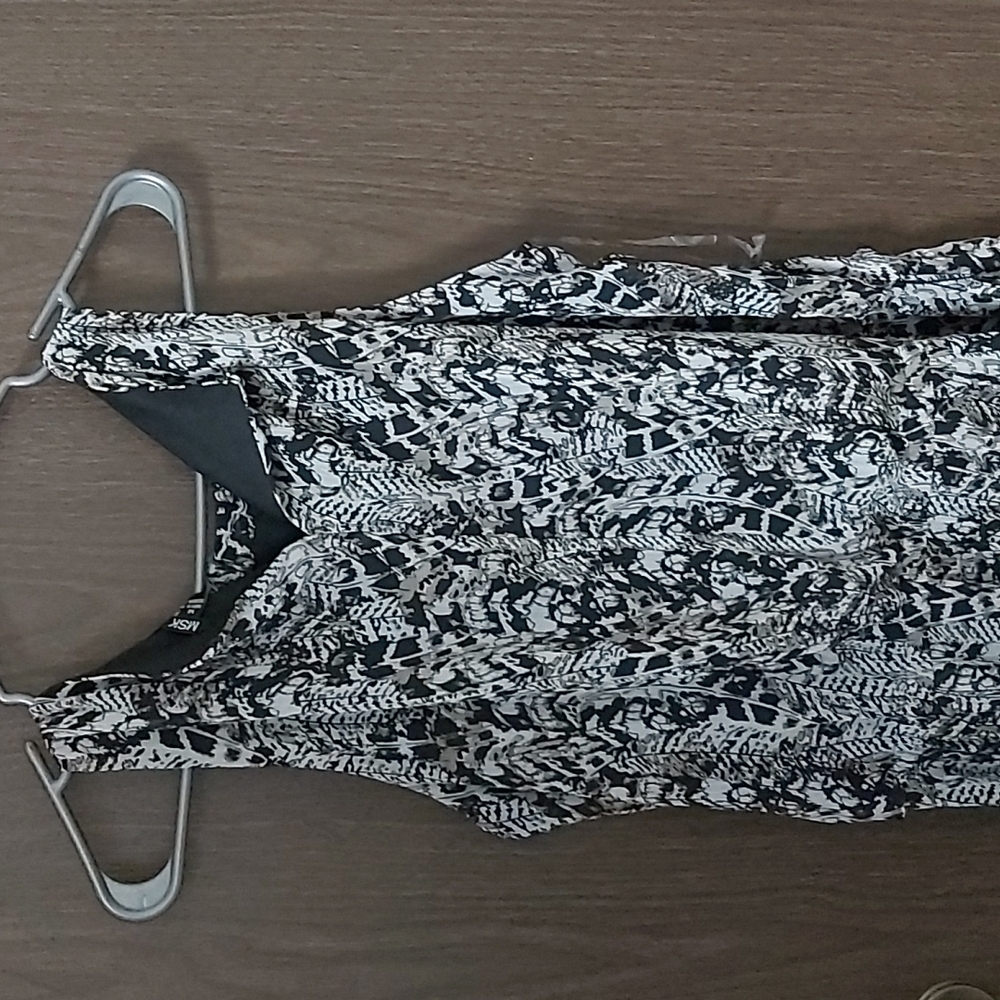 Dress - Picture 5 of 5